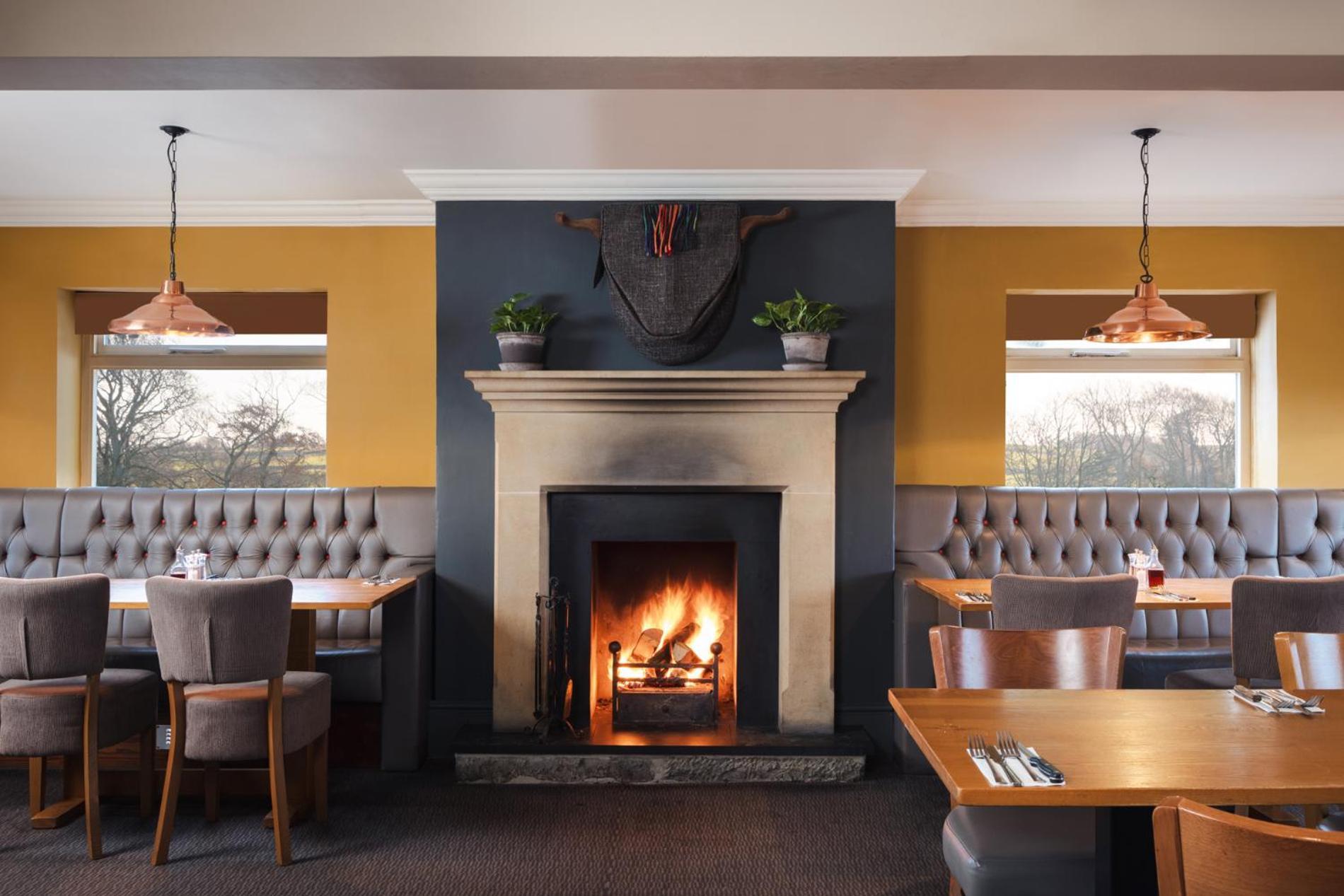 The Highwayman Hotel Chesterfield Buitenkant foto