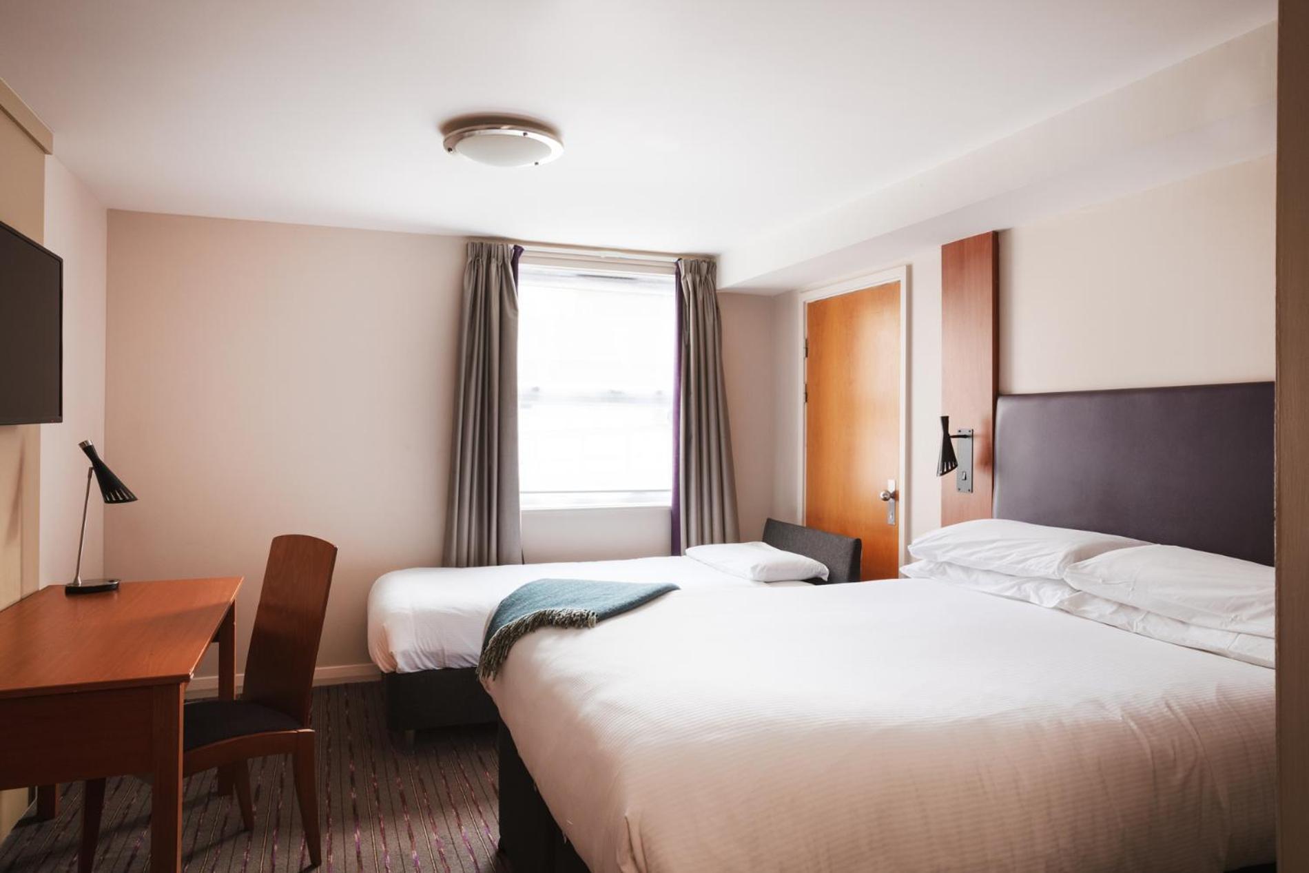 The Highwayman Hotel Chesterfield Buitenkant foto